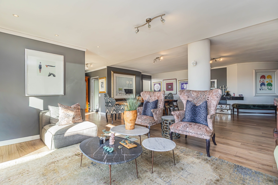 To Let 4 Bedroom Property for Rent in Mouille Point Western Cape